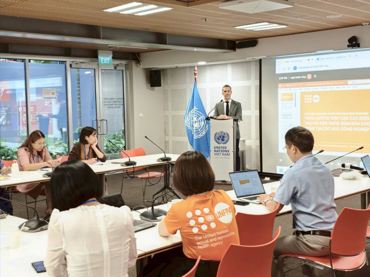 Ông Matt Jackson Trưởng đại diện UNFPA Việt Nam phát biểu.jpg