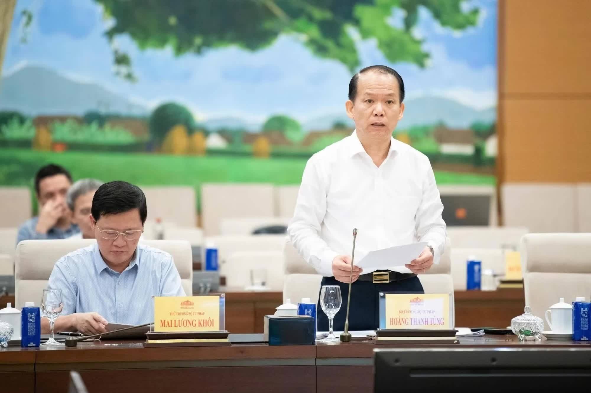 Đề xuất trao thêm quyền xây dựng thể chế cho đô thị đặc biệt