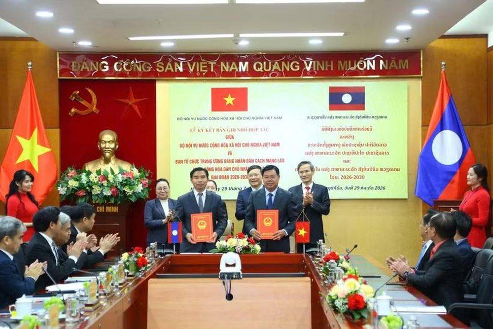 Việt Nam - Lào ký kết hợp tác quản trị nhà nước giai đoạn 2026 - 2030