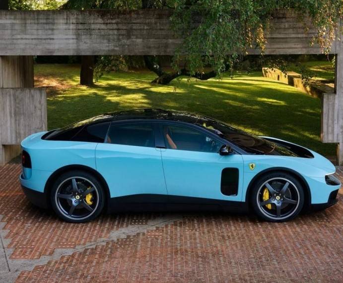 Ferrari Luce kín đơn hàng nhờ sức hút từ Trung Quốc?
