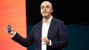 Ali Ghodsi: Từ tuổi thơ thiếu điện ở Iran đến ông chủ đế chế AI dữ liệu 188 tỷ USD