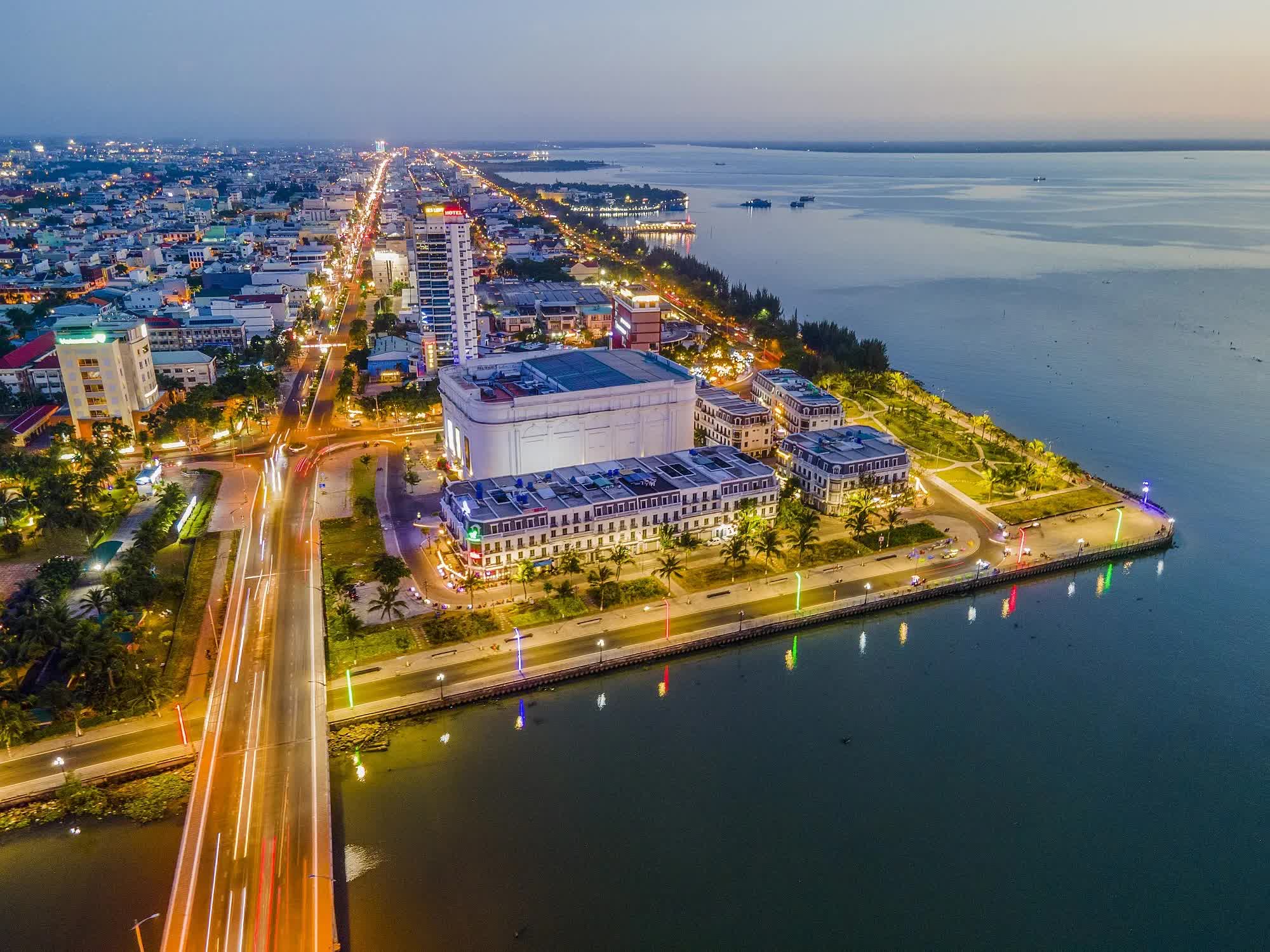 Nghị quyết mới đặt mục tiêu đưa Việt Nam trở thành quốc gia biển mạnh, hướng tới cường quốc hàng hải