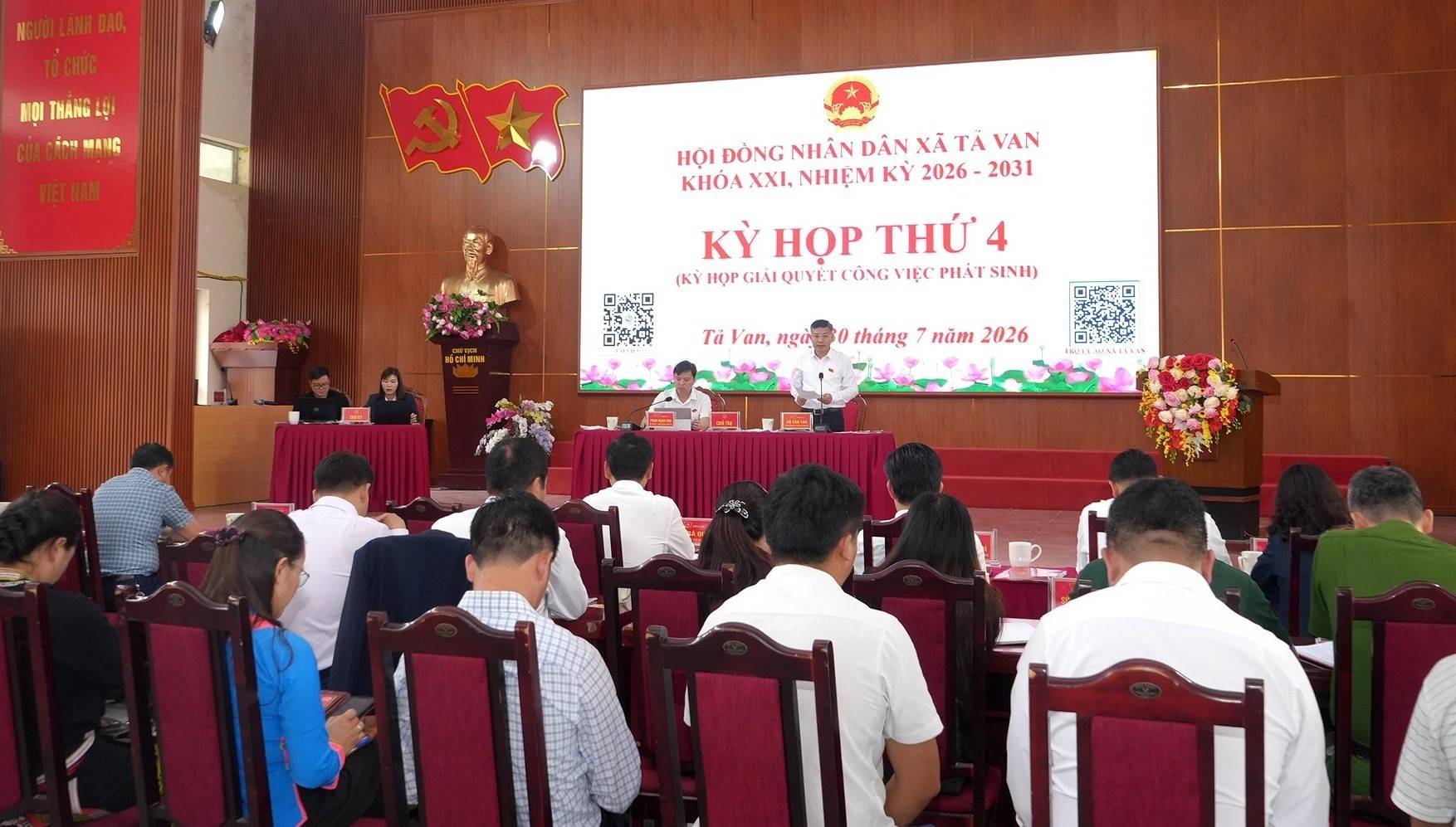 Quảng cảnh kỳ họp