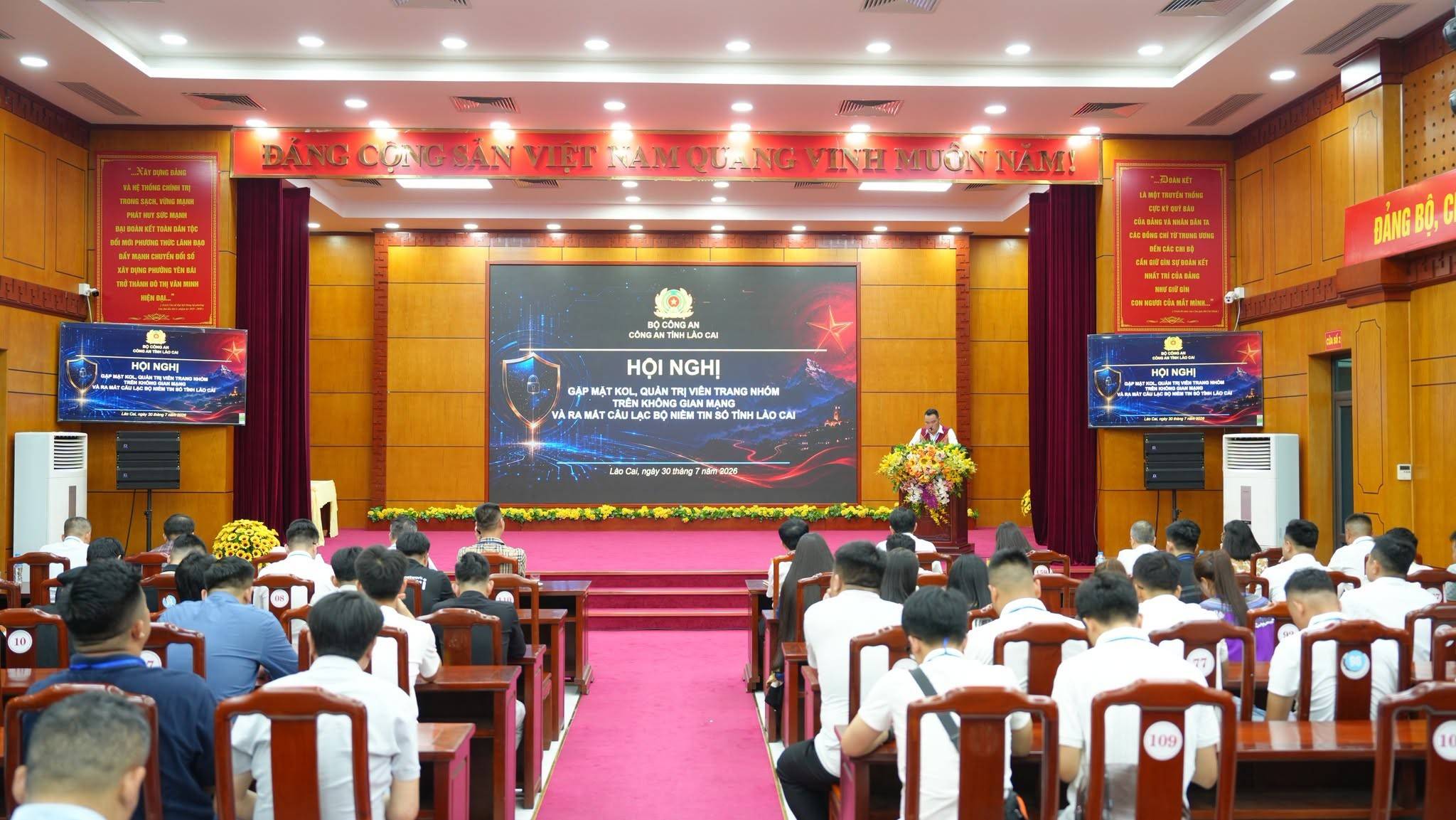 Lào Cai ra mắt Câu lạc bộ 