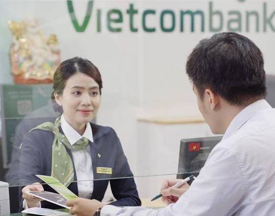 Vietcombank báo lãi quý 2 tăng mạnh, nợ nghi ngờ tăng đột biến gây chú ý