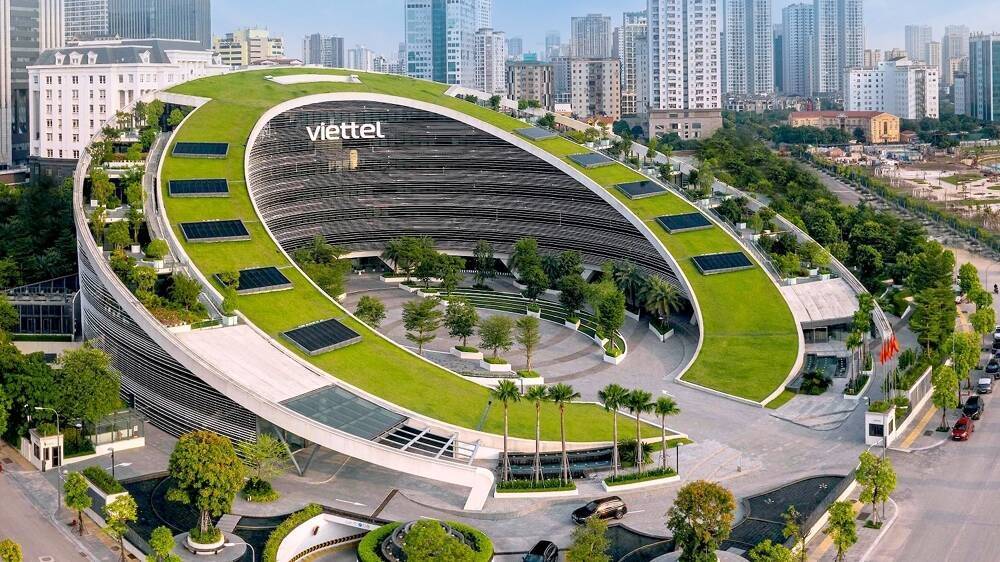 Vật liệu xanh là những loại vật liệu ít tác động nhất tới môi trường và không gây hại cho sức khỏe con người trong suốt quá trình thu thập nguyên liệu, sản xuất, đến ứng dụng và sau khi hết vòng đời sử dụng. Sử dụng vật liệu xanh góp phần bảo vệ môi trường sống (Ảnh: Báo Xây dựng).