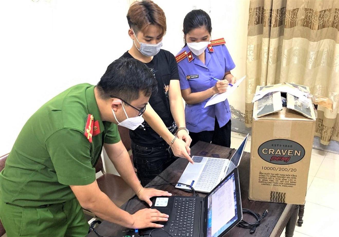 Thủ tướng yêu cầu siết quản lý tài khoản ngân hàng, ví điện tử để ngăn chặn lừa đảo