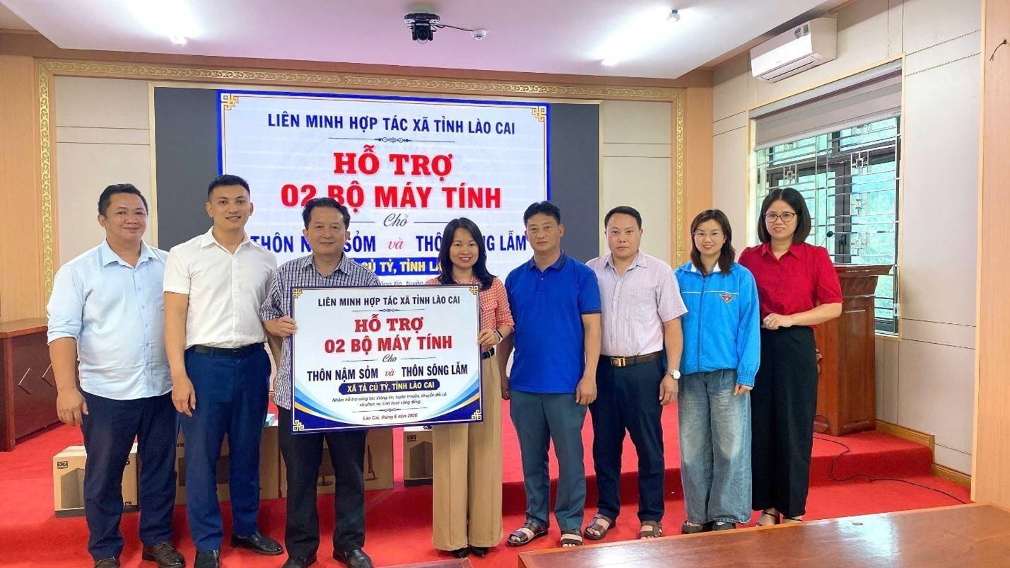 Giảm nghèo không chỉ bằng nguồn lực, mà bằng năng lực số ở Tả Củ Tỷ, Lào Cai