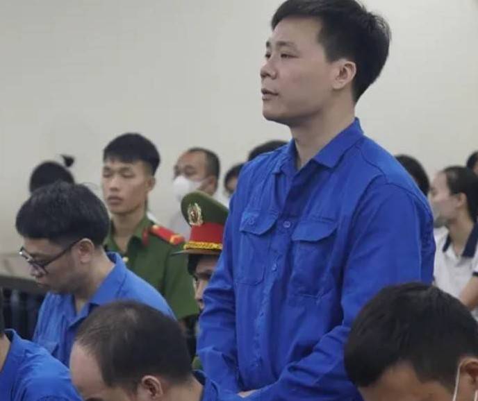 Chủ mưu đường dây sản xuất gần 100 tấn thực phẩm giả lĩnh 16 năm 6 tháng tù