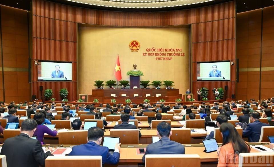 Quốc hội khóa XVI sửa 15 dự luật hướng tới gỡ rào cản cho doanh nghiệp