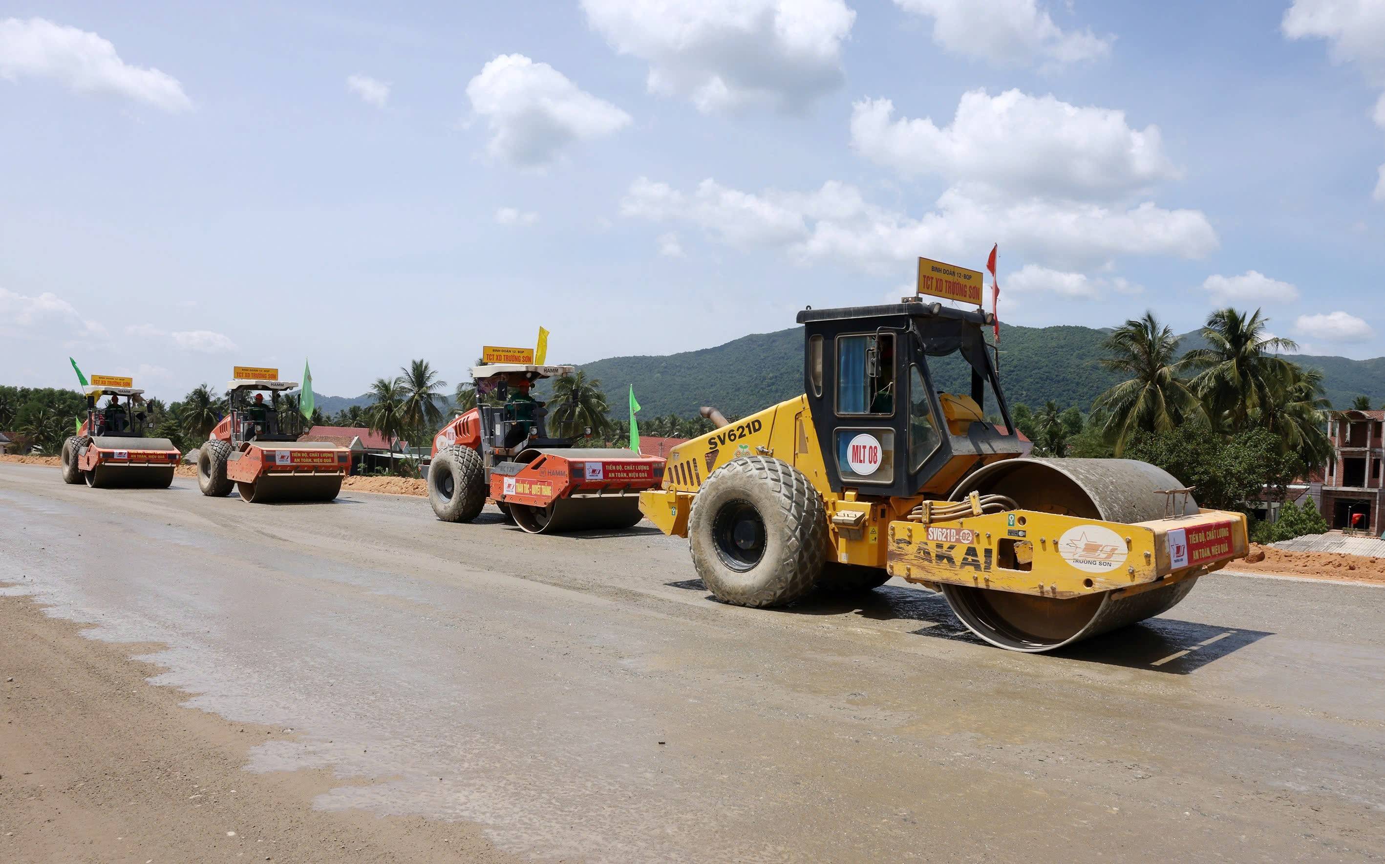 Giải ngân vốn đầu tư công đạt 39% kế hoạch, FDI thực hiện cao nhất trong 5 năm