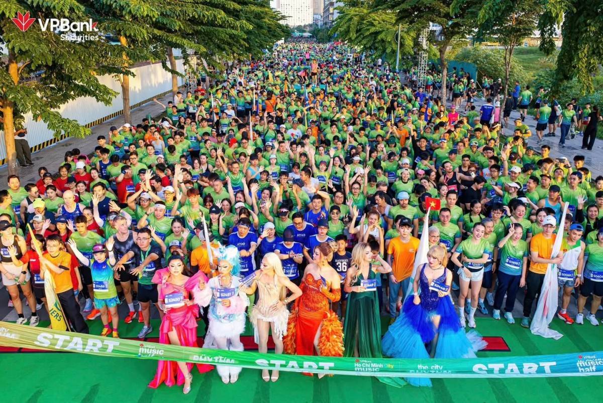 Siêu kỷ lục: Gần 600 vận động viên người nước ngoài tham gia giải chạy VPBank Ho Chi Minh City Music Half Marathon 2026