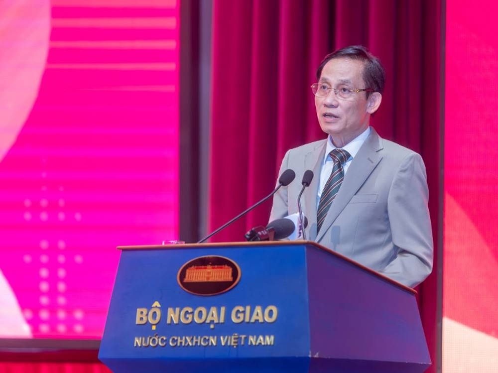Ủy viên Bộ Chính trị, Bộ trưởng Bộ Ngoại giao Lê Hoài Trung phát biểu chỉ đạo
