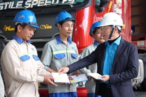 Tiền lương tiếp tục là động lực chính cải thiện thu nhập của người lao động