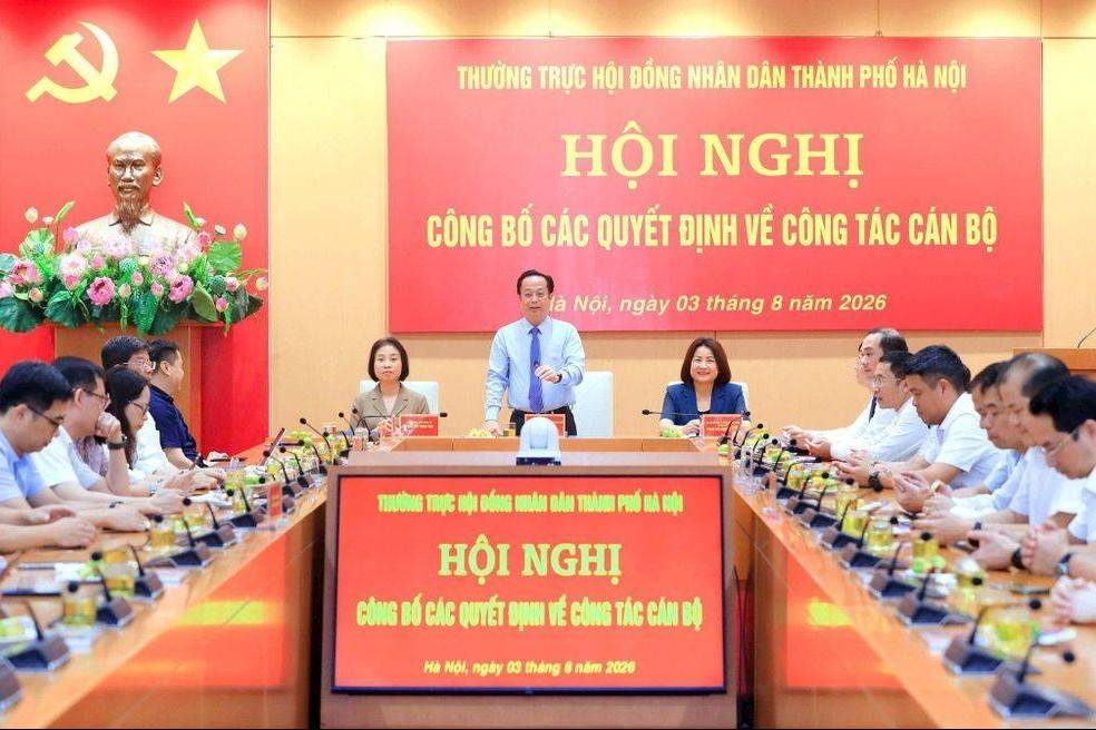 Hà Nội bổ nhiệm Phó Chánh Văn phòng Đoàn đại biểu Quốc hội và HĐND thành phố