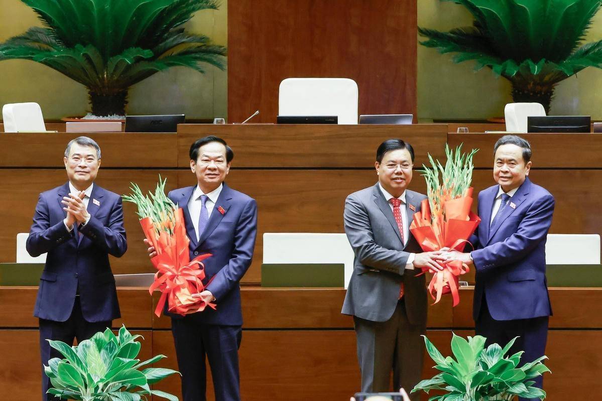 Quốc hội phê chuẩn bổ nhiệm ông Nguyễn Tiến Hải giữ chức Bộ trưởng Bộ Nội vụ