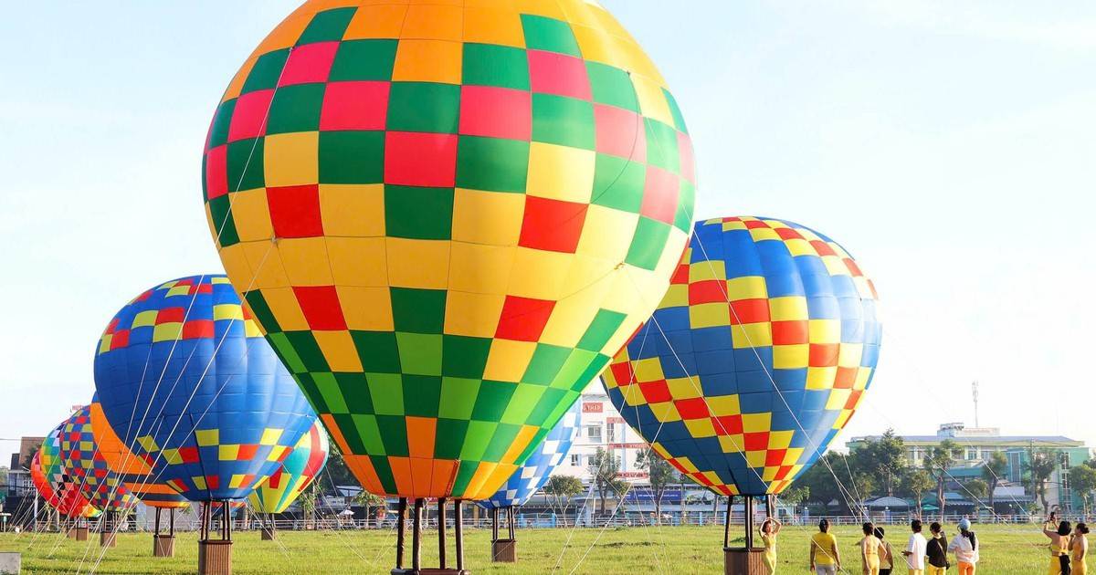 du lịch Cà Mau với Lễ hội Khinh khí cầu và không gian văn hóa di sản