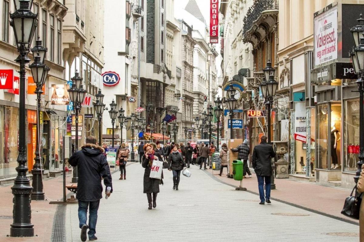 Hungary tái lập trật tự kinh doanh sau thời Orbán
