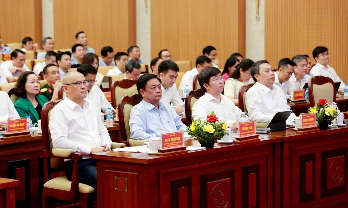 Phó Thủ tướng Hồ Quốc Dũng: Phú Thọ phải vươn lên thành trung tâm công nghệ và đổi mới