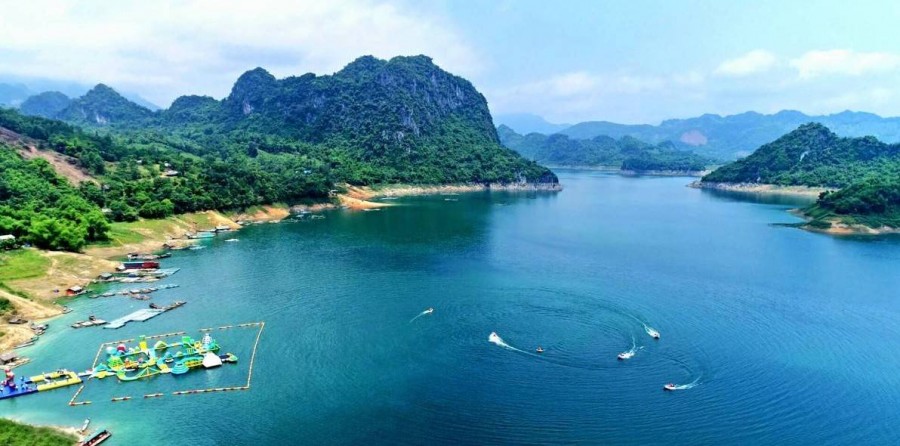 Phú Thọ tăng cường quản lý hoạt động sản xuất, kinh doanh trên lòng hồ Hòa Bình