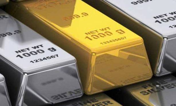 Thị trường kim loại quý bùng nổ: Bạc áp đảo giao dịch, giá vàng áp sát đỉnh mới
