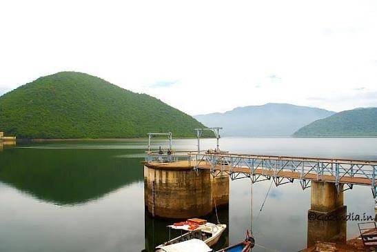 Hồ chứa nước Vizag, một trong những nguồn nước sạch của thành phố Visakhapatnam 