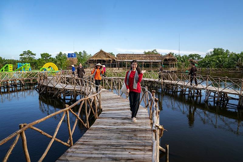 Du lịch Cà Mau phát triển du lịch cộng đồng gắn làng nghề truyền thống và sinh kế địa phương.