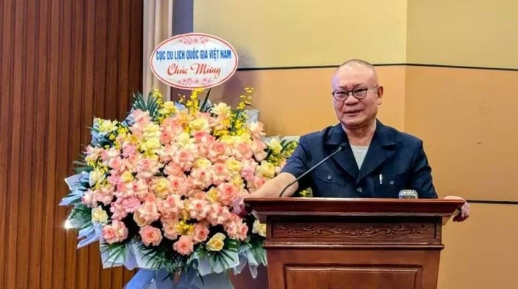 Ông Nguyễn Mạnh Thản, Phó Chủ tịch Hiệp hội Du lịch Việt Nam, Cụm trưởng Cụm Hiệp hội Du lịch các tỉnh phía bắc, Chủ tịch Hiệp hội Du lịch Hà Nội phát biểu. (Ảnh: VŨ MAI)