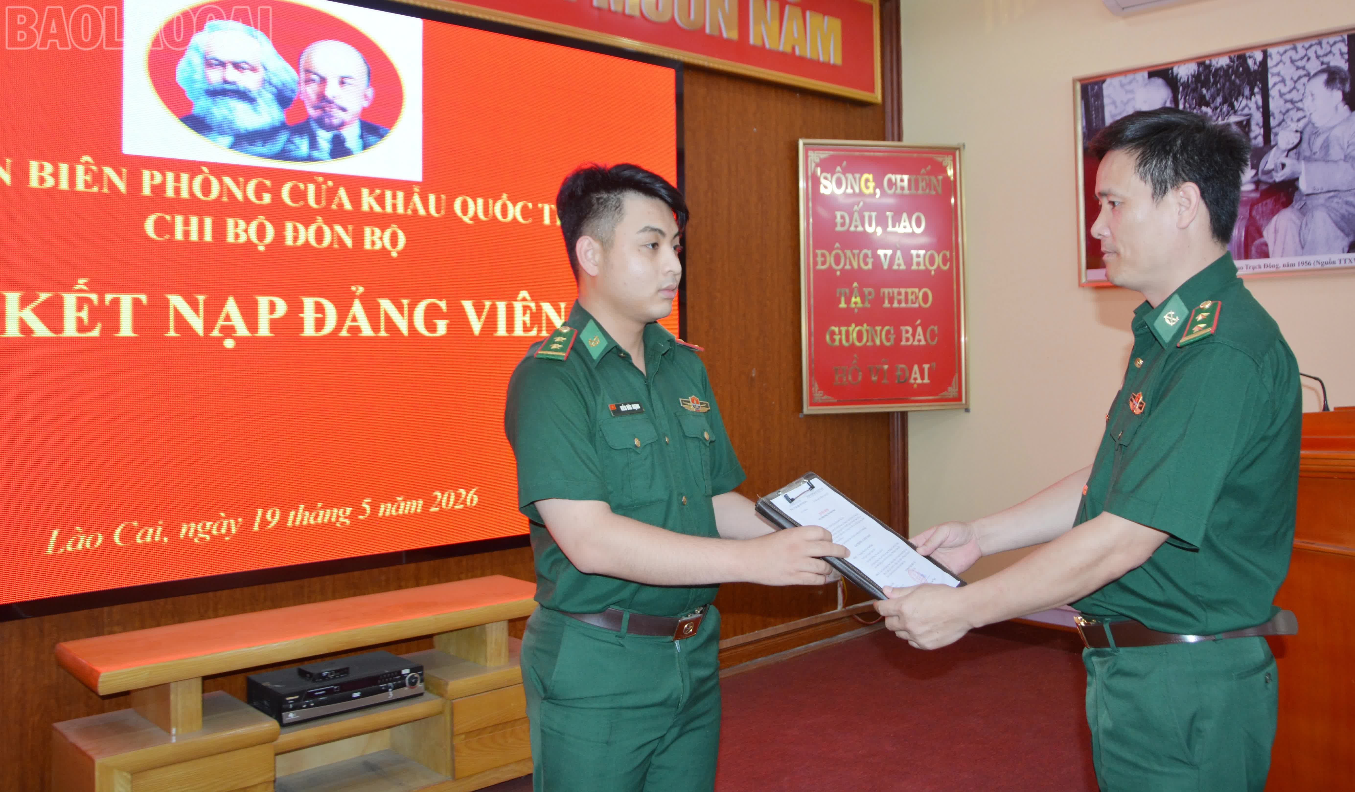 Lào Cai tạo nguồn đảng viên trẻ từ thực tiễn nơi biên giới