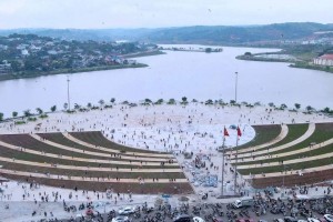 Lâm Đồng: Quảng trường Gia Nghĩa xuất hiện vết lún