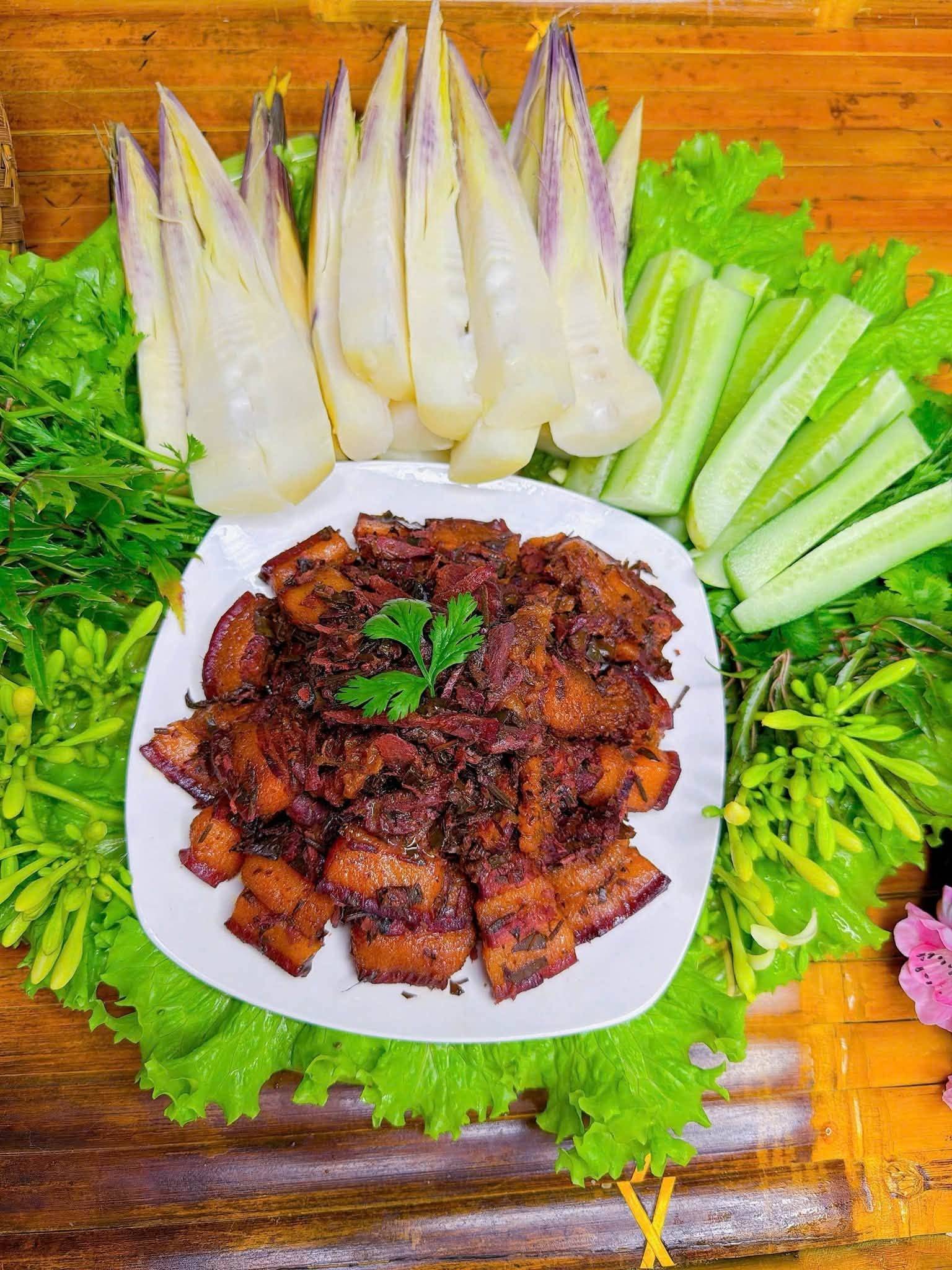 Theo người Tày vào rừng tìm “lộc trời” ở Lâm Thượng, Lào Cai