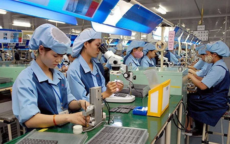 huyển đổi số chính là cơ hội cho doanh nghiệp nhỏ và vừa có thể phát triển nhanh hơn, nếu như có thể xác định được những lợi ích, chi phí đầu tư và tìm hiểu cách chuyển đổi số bắt đầu từ đâu