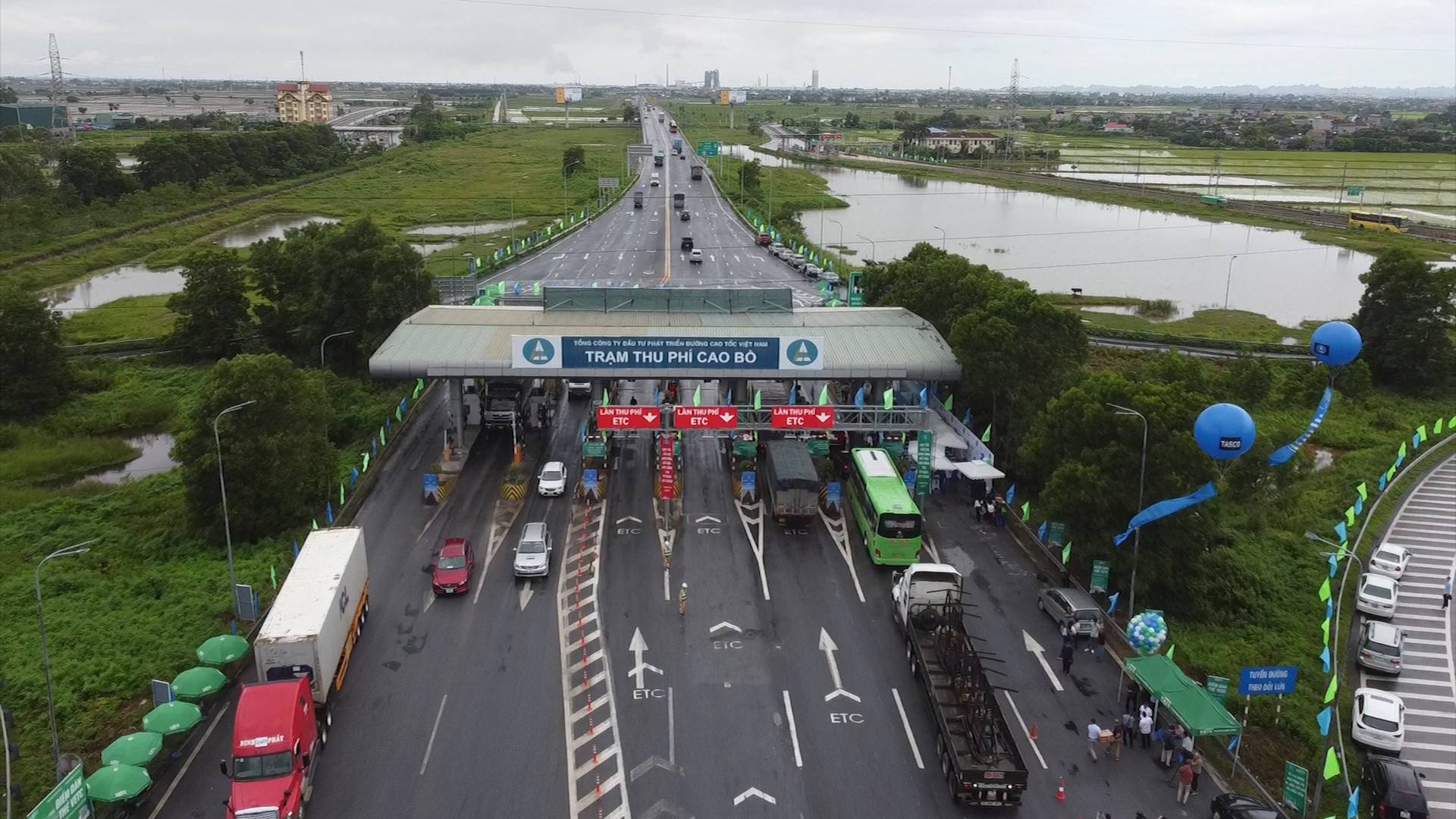 Đề xuất thí điểm làn riêng để vượt xe trên cao tốc từ quý IV/2026