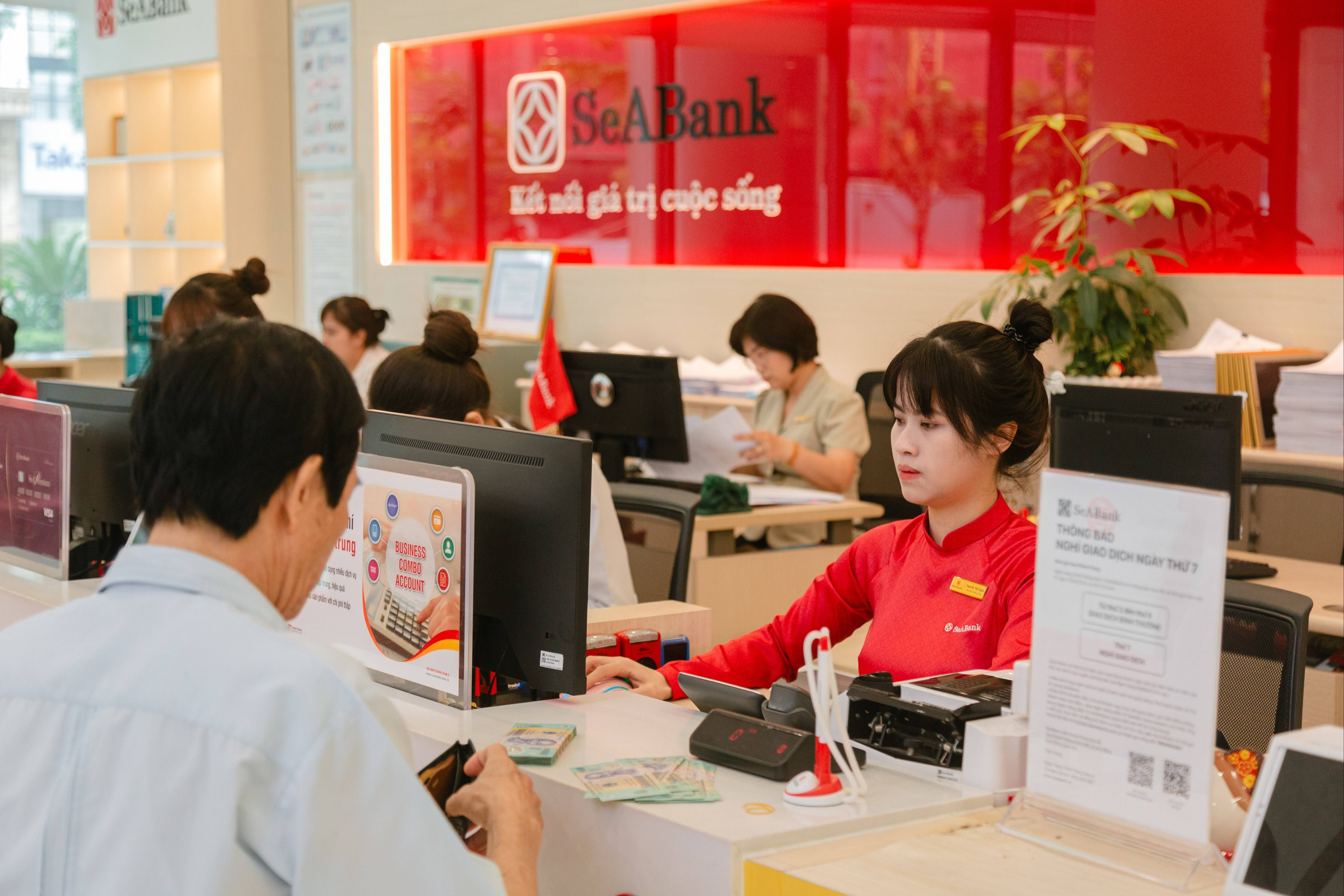 Thấy gì từ việc Moody