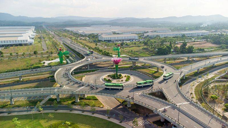 Theo kế hoạch thi đua, Ban Quản lý Khu kinh tế mở Chu Lai đặt ra nhiều chỉ tiêu trọng tâm, gồm thu hút vốn đầu tư mới đạt 800 triệu USD trong năm 2026 và 5 tỷ USD trong giai đoạn 2026-2030.