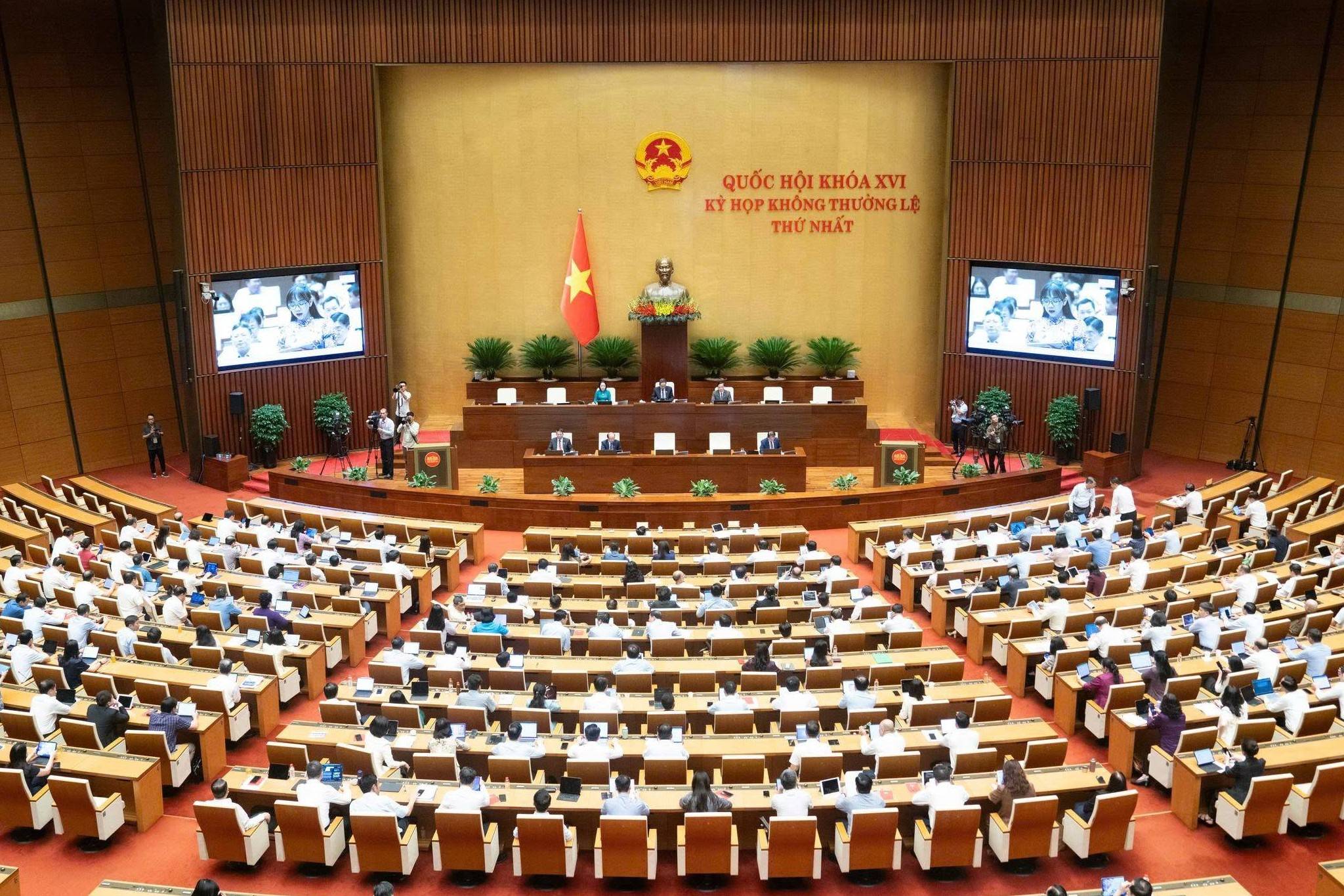 Quốc hội khóa XVI bàn về khung pháp lý mới cho phát triển đô thị