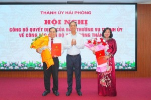 Hải Phòng trao quyết định bổ nhiệm Chánh Văn phòng Thành ủy cho ông Phạm Hưng Hùng