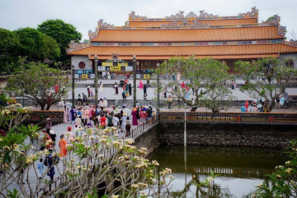 Du lịch chậm ở Huế: Đi ít điểm hơn, ở lâu hơn và tạo nhiều giá trị hơn