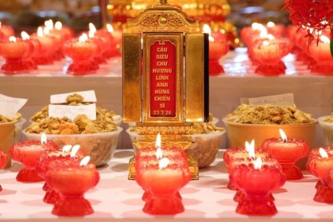 Đức Drukpa Thuksey Rinpoche dự Pháp hội Tri ân và Báo ân mùa Vu Lan tại Tây Thiên