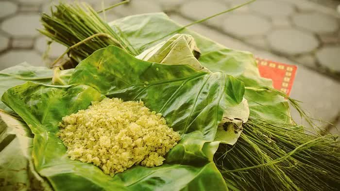 Tú Lệ mùa vàng: Có một nàng thơ đang đợi dưới chân Khau Phạ