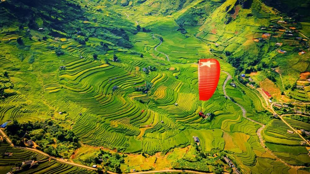 Tú Lệ mùa vàng: Có một nàng thơ đang đợi dưới chân Khau Phạ
