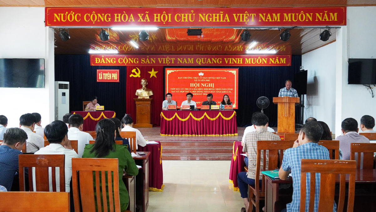 Cử tri Quảng Trị kiến nghị nhiều vấn đề về đất đai, hạ tầng và an sinh xã hội