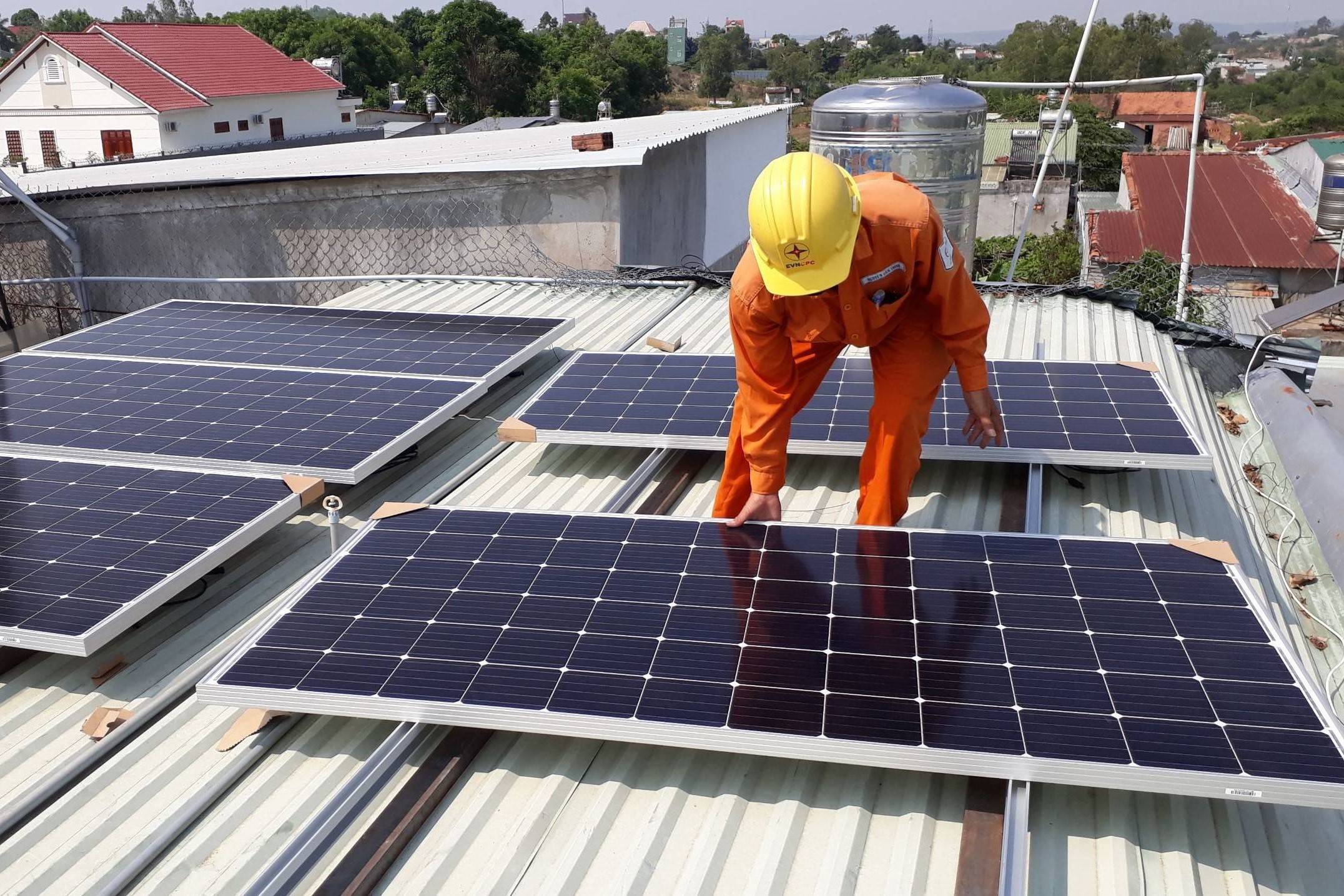 Hà Tĩnh đặt mục tiêu 50% hộ đủ điều kiện lắp điện mặt trời mái nhà vào năm 2030