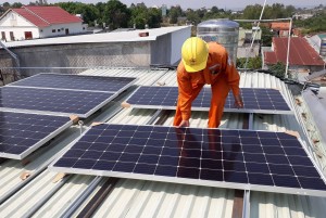 Hà Tĩnh đặt mục tiêu 50% hộ đủ điều kiện lắp điện mặt trời mái nhà vào năm 2030