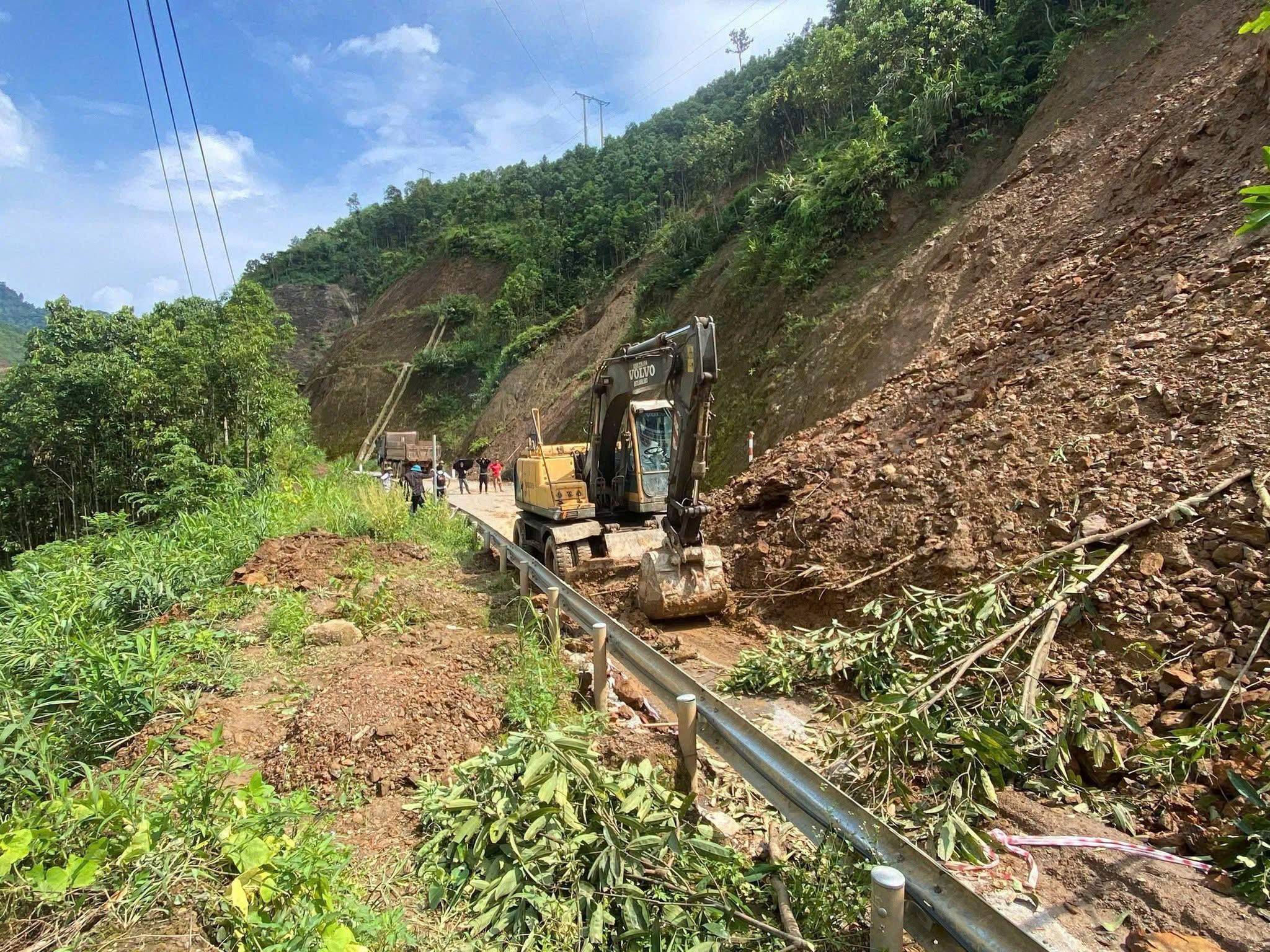 Lào Cai hỏa tốc ứng phó mưa lớn, lũ quét, sạt lở đất từ đêm 17/8