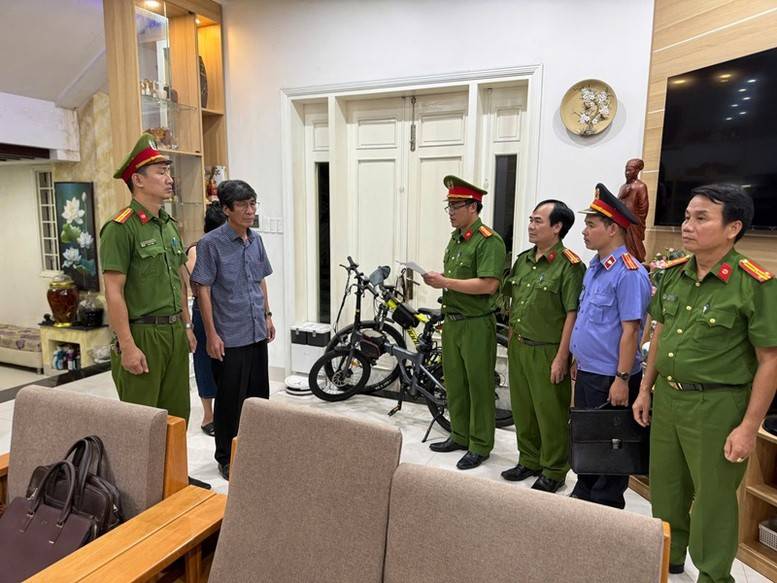 Dự án rác 7 năm ở Huế bị 'đội vốn', chưa hoàn thành, Giám đốc Ban Quản lý dự án đầu tư xây dựng TP Huế bị bắt