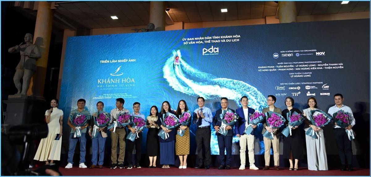 Khánh Hòa khai mạc triển lãm ảnh và ra mắt thương hiệu du lịch “Hải trình Tứ Vịnh”