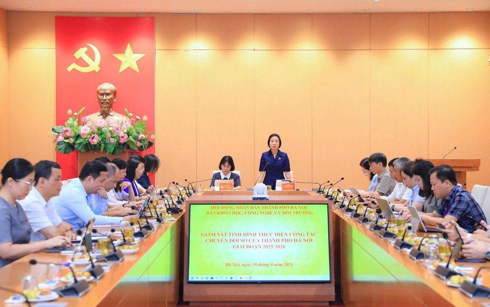Hà Nội rà soát “điểm nghẽn”, thúc giải ngân nguồn lực chuyển đổi số