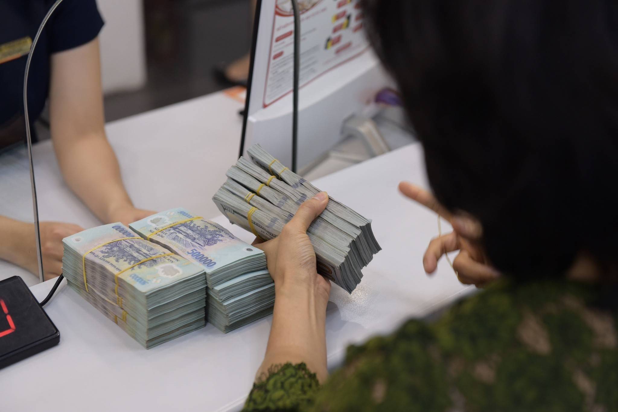 Thuế Hà Nội cảnh báo loạt chiêu mạo danh cán bộ thuế
