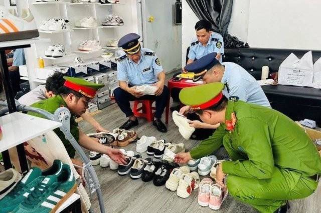 Hà Tĩnh xử lý 23 vụ hàng giả, xâm phạm quyền sở hữu trí tuệ